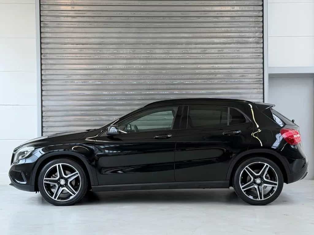Mercedes-Benz GLA 250 4Matic*1.Hd*Exclusiv*Distronic*Kam*AMG 02/2017-photo-42