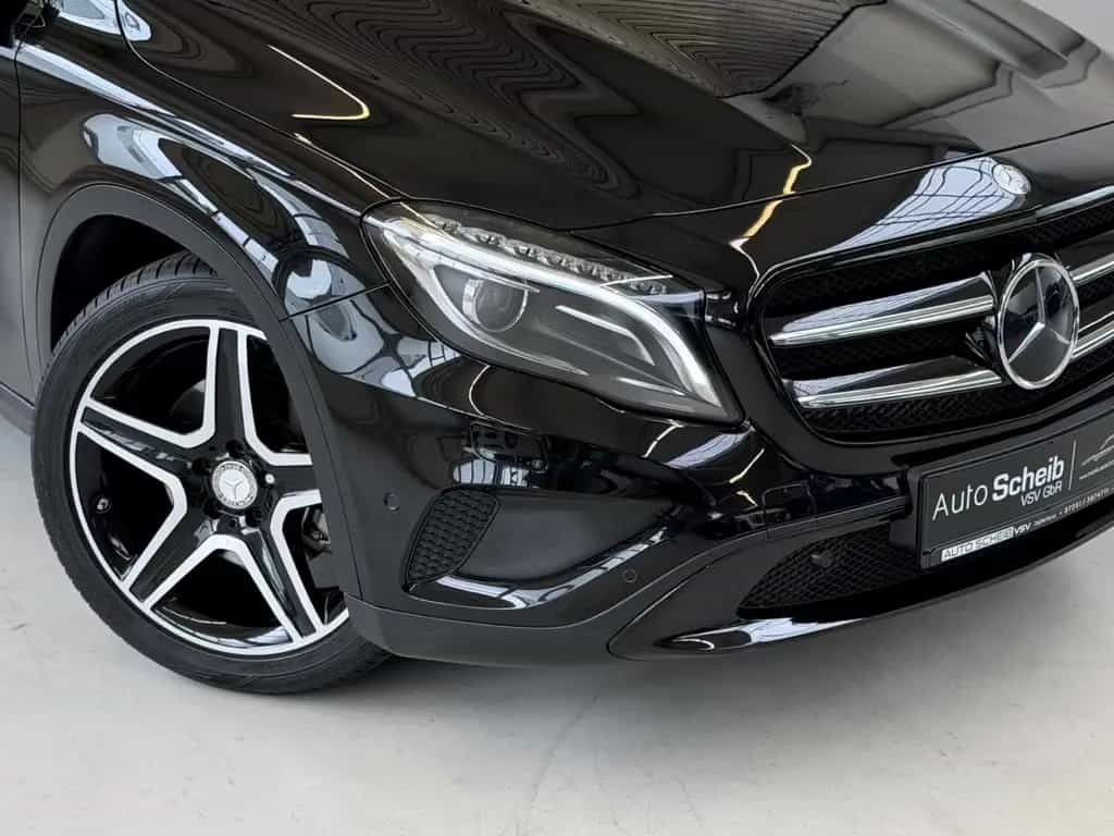 Mercedes-Benz GLA 250 4Matic*1.Hd*Exclusiv*Distronic*Kam*AMG 02/2017-photo-7