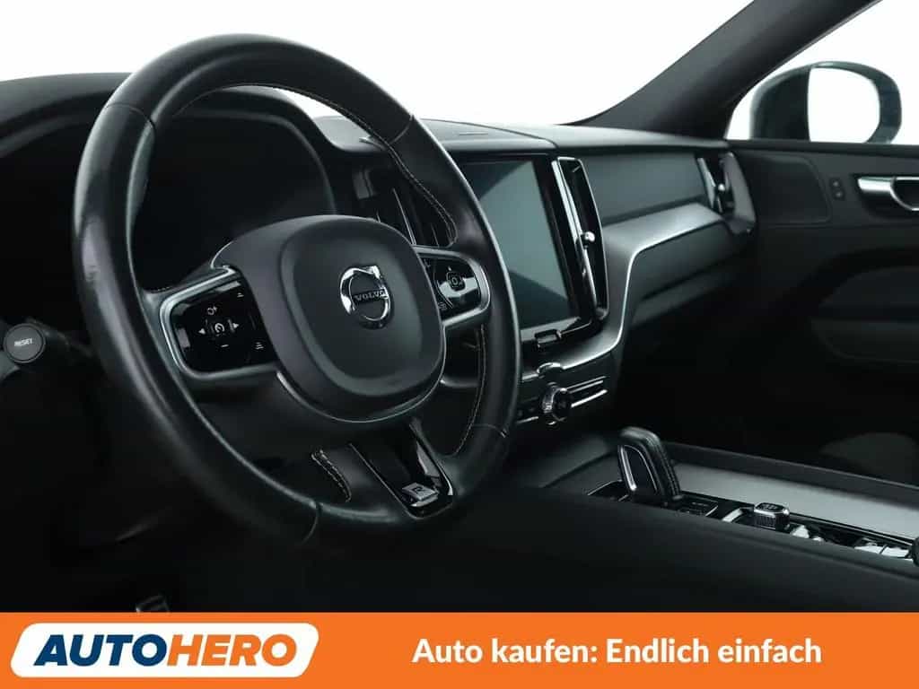 Volvo XC60 2.0 B5 Diesel R-Design AWD Aut.*NAV*TEMP* 02/2020-photo-10
