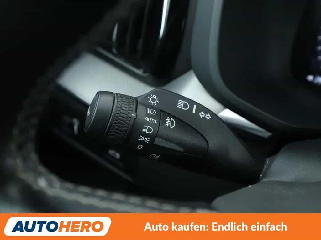 Volvo XC60 2.0 B5 Diesel R-Design AWD Aut.*NAV*TEMP* 02/2020-photo-25