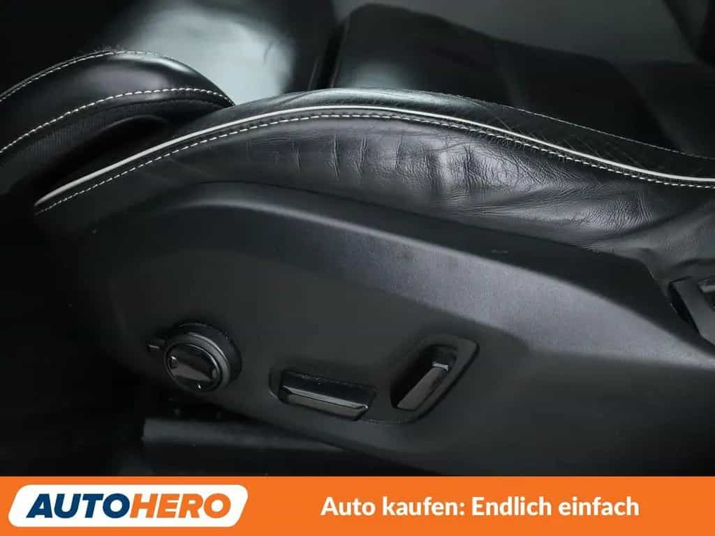 Volvo XC60 2.0 B5 Diesel R-Design AWD Aut.*NAV*TEMP* 02/2020-photo-26