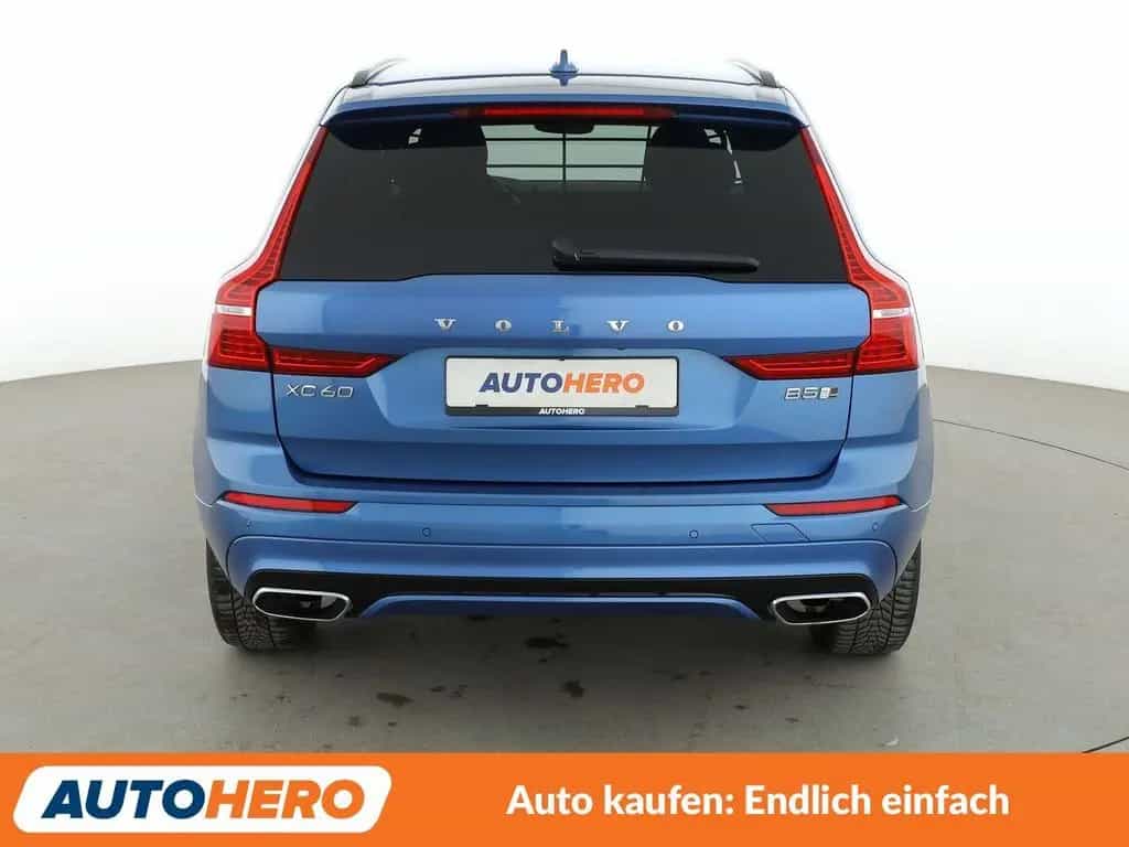 Volvo XC60 2.0 B5 Diesel R-Design AWD Aut.*NAV*TEMP* 02/2020-photo-4