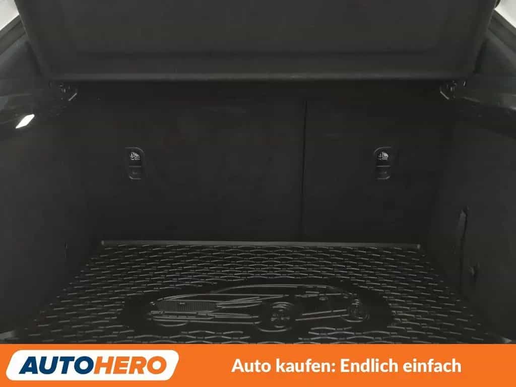 Mazda CX-30 2.0 Skyactiv-X Mild-Hybrid Selection 2WD 09/2020-photo-17