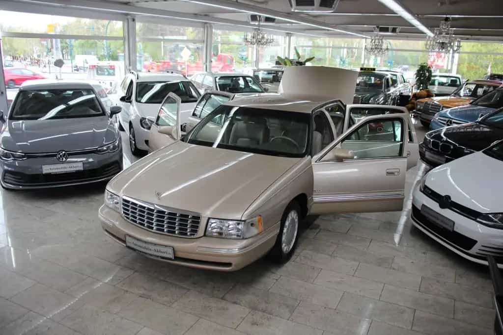 Cadillac Deville V8 Limousine *Vollleder/Klimaautomatik* 07/1998-photo-27