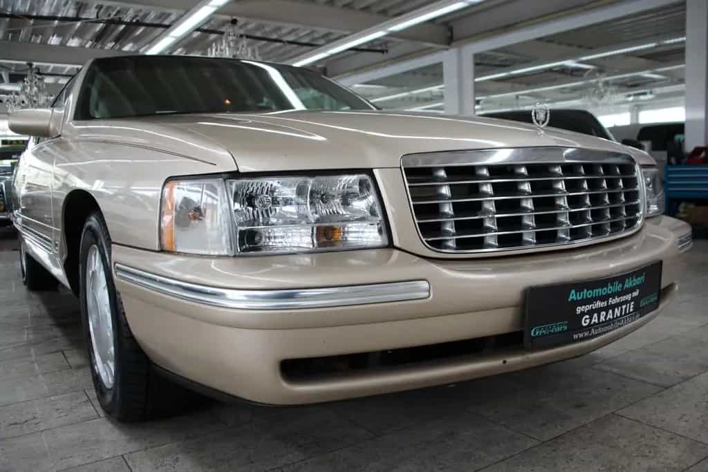 Cadillac Deville V8 Limousine *Vollleder/Klimaautomatik* 07/1998-photo-28