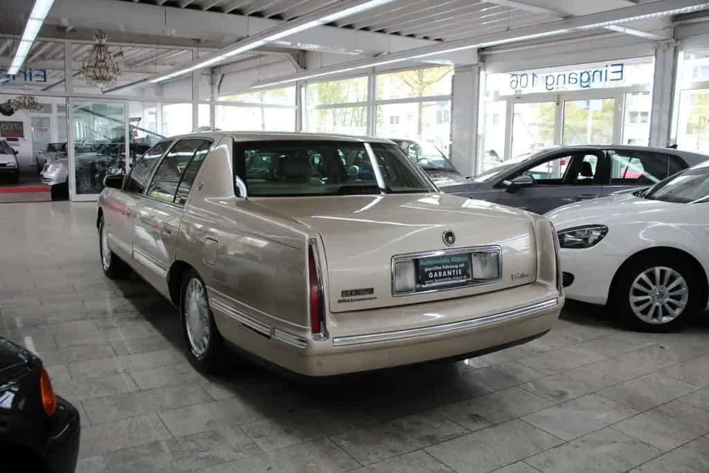 Cadillac Deville V8 Limousine *Vollleder/Klimaautomatik* 07/1998-photo-4