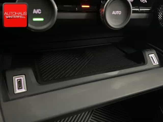 Citroën C4 PureTech 130 EAT8 FEEL PACK LED+KAMERA+KLIMA+ 06/2023-photo-21