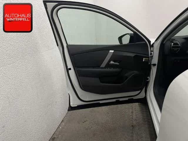 Citroën C4 PureTech 130 EAT8 FEEL PACK LED+KAMERA+KLIMA+ 06/2023-photo-26