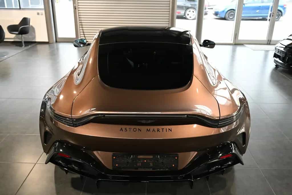 Aston Martin V8 Vantage Coupe/Magneto Bronze/B&W/UPE: 255k 07/2025-photo-15