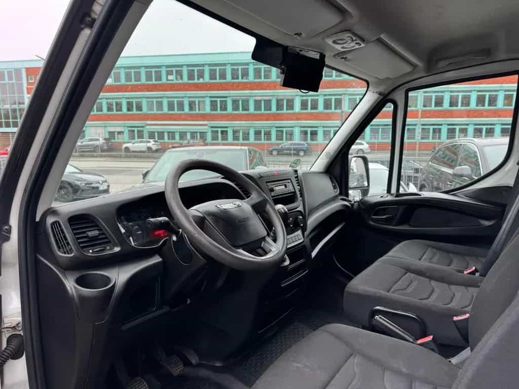 Iveco ANDERE Daily Fahrgestell Einzelkabine 35 S 06/2015-photo-8