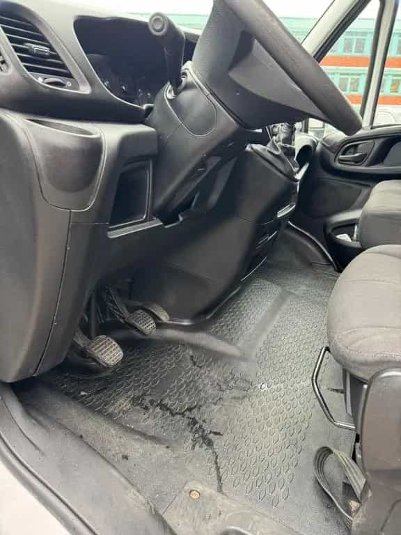 Iveco ANDERE Daily Fahrgestell Einzelkabine 35 S 06/2015-photo-9