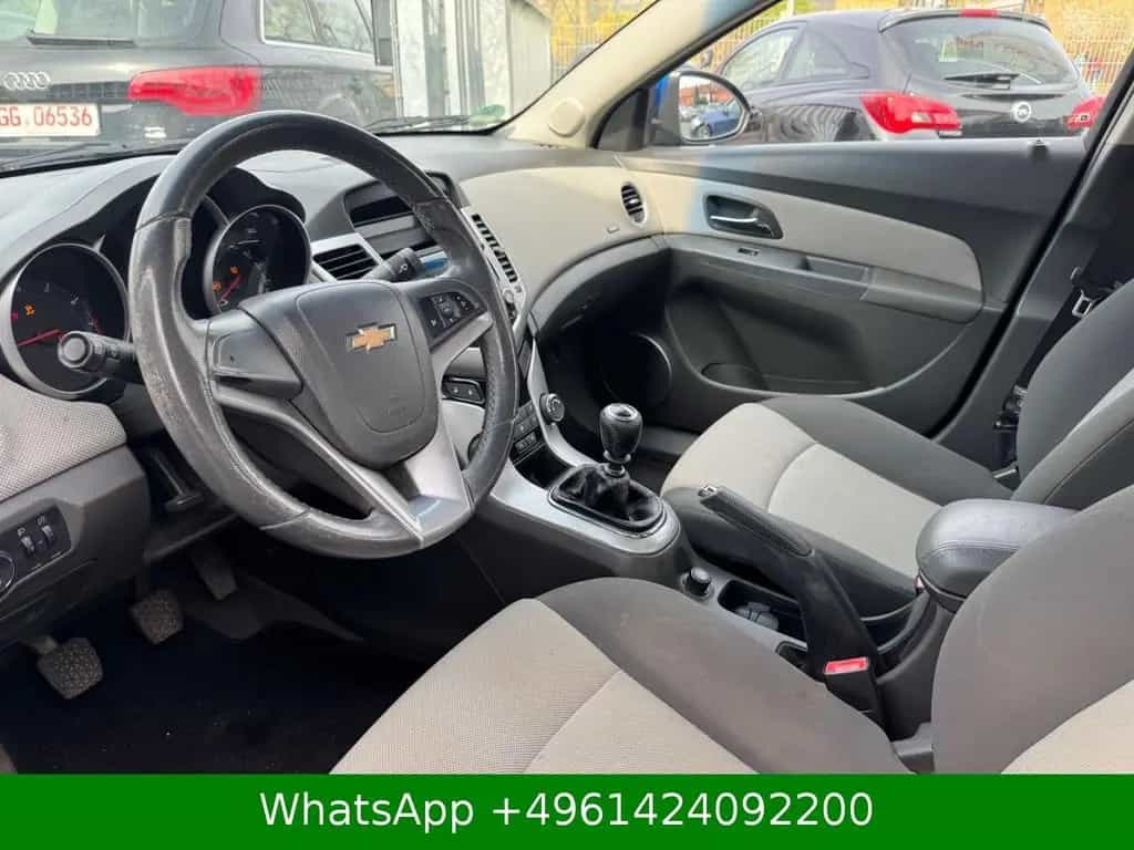 Chevrolet Cruze LS TÜV 02/2027 12/2009-photo-11