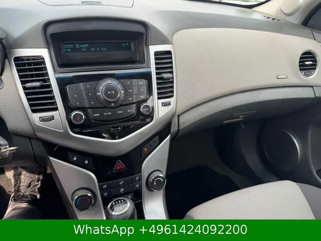 Chevrolet Cruze LS TÜV 02/2027 12/2009-photo-16