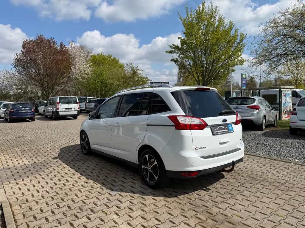 Ford Grand C-Max 1.0 Trend*12M.Garantie*Finanzierung* 03/2018-photo-17