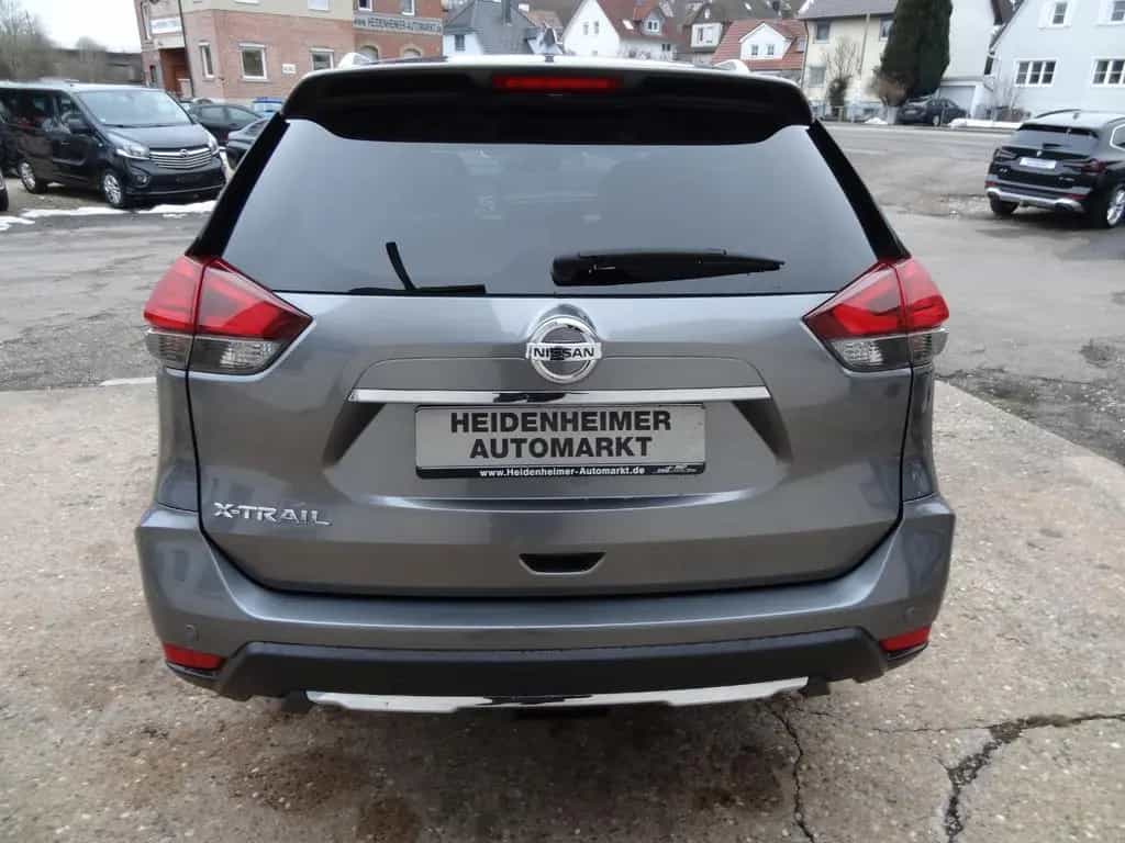 Nissan X-Trail N-Connecta/68TKM/7-Sitz/Navi/Pano/360Kam 09/2018-photo-3