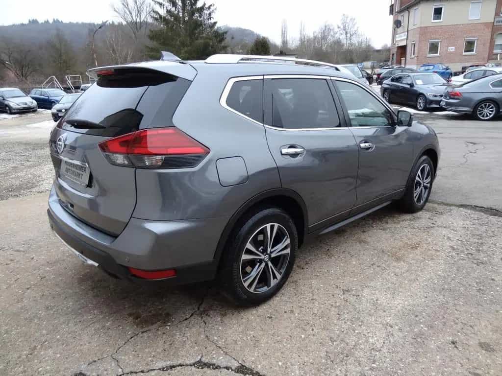 Nissan X-Trail N-Connecta/68TKM/7-Sitz/Navi/Pano/360Kam 09/2018-photo-4