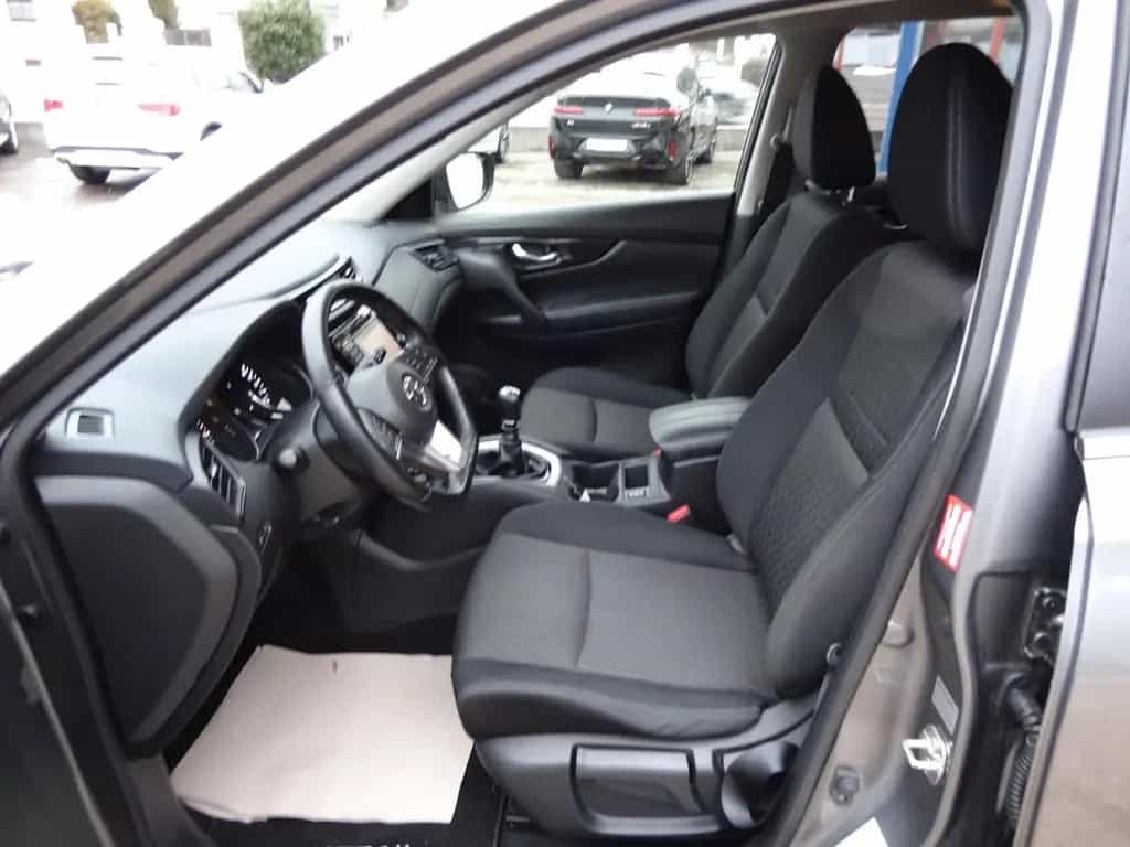 Nissan X-Trail N-Connecta/68TKM/7-Sitz/Navi/Pano/360Kam 09/2018-photo-8