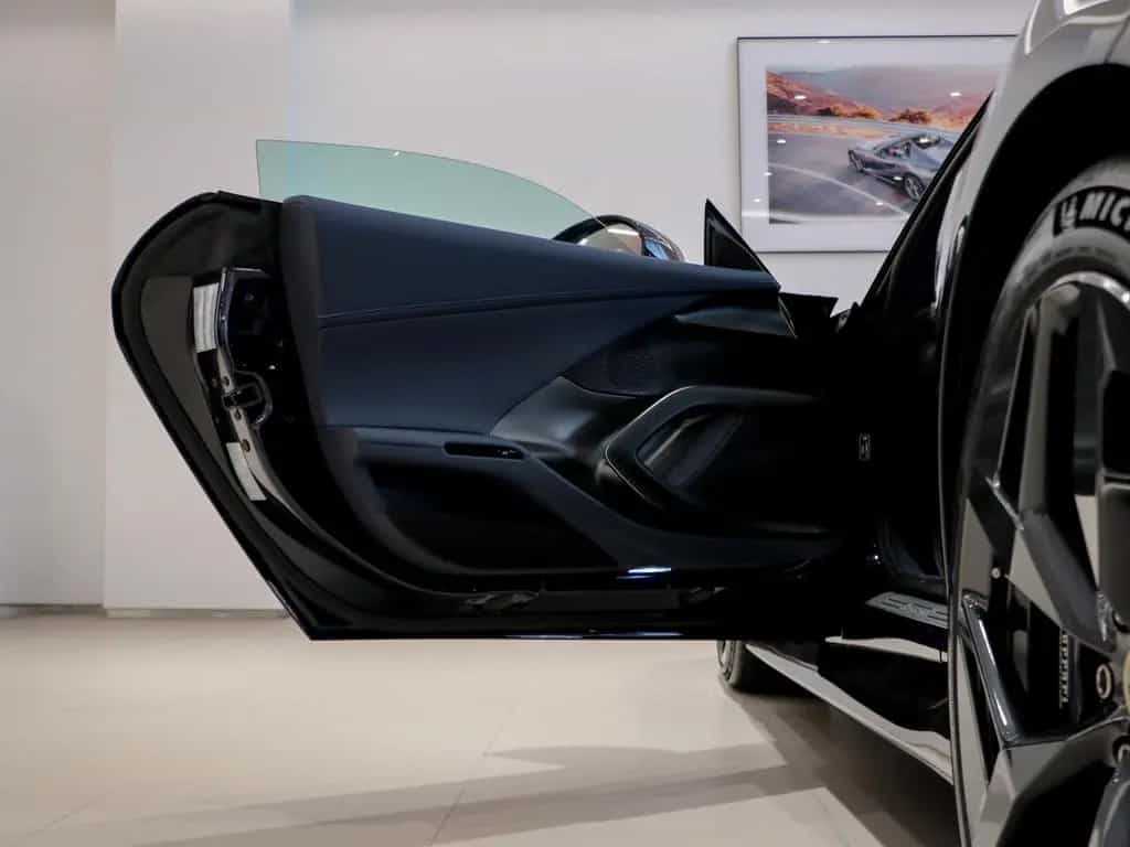 Ferrari 12Cilindri 12/2025-photo-9