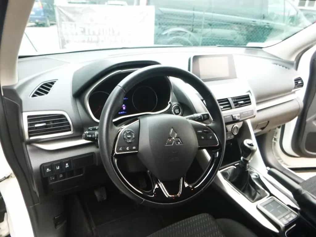 Mitsubishi Eclipse Cross 1.5 turbo 2WD Diamond 01/2019-photo-8