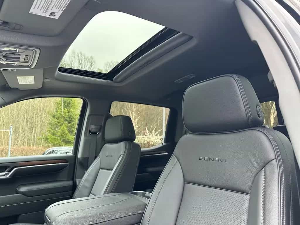 GMC Sierra Denali 1500 Diesel STD Bed (long) MY 26 null-photo-1