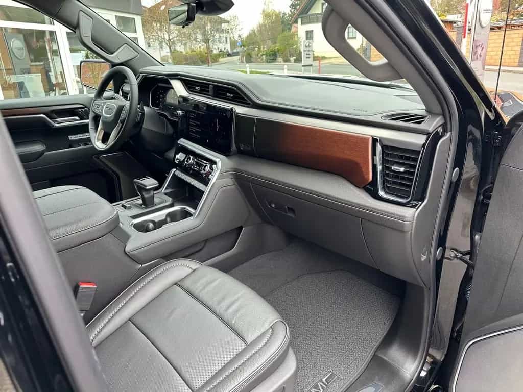 GMC Sierra Denali 1500 Diesel STD Bed (long) MY 26 null-photo-27