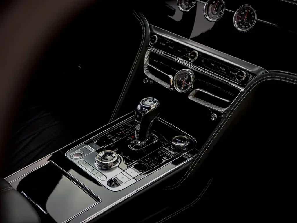 Bentley Flying Spur 6.0 W12 635hp First Edition 07/2020-photo-22