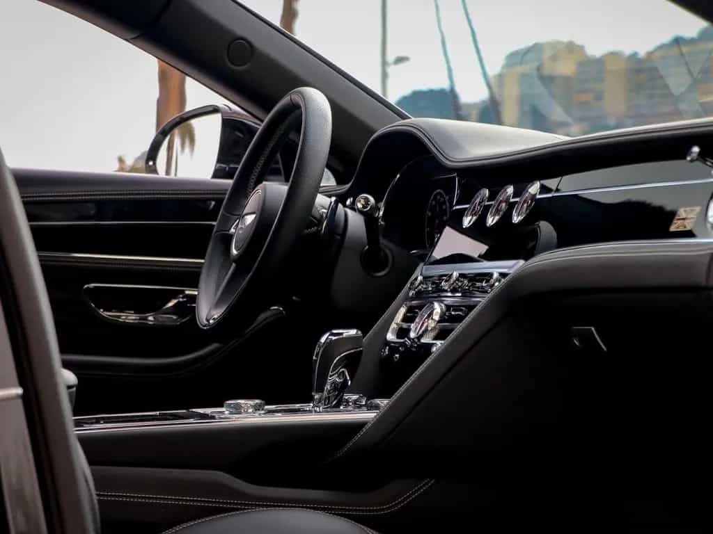 Bentley Flying Spur 6.0 W12 635hp First Edition 07/2020-photo-30