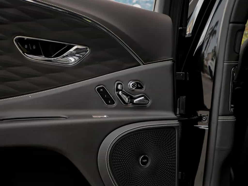 Bentley Flying Spur 6.0 W12 635hp First Edition 07/2020-photo-34
