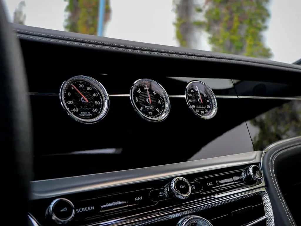 Bentley Flying Spur 6.0 W12 635hp First Edition 07/2020-photo-39