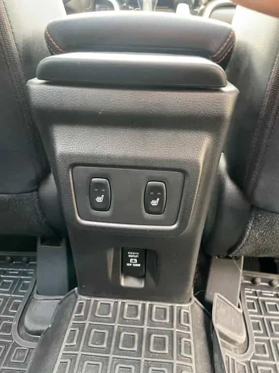 Mitsubishi Eclipse Cross 04/2018-photo-3