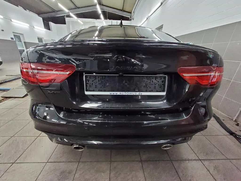 Jaguar XE P250 AWD R-Dynamic Leder Navi LED 360° ACC 07/2022-photo-10