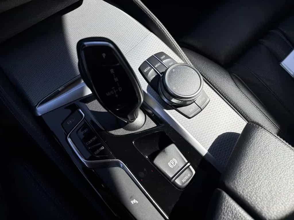 BMW 5 Series 530i Touring M Sport ACC HUD StHz Pano KomSi LED 11/2019-photo-9