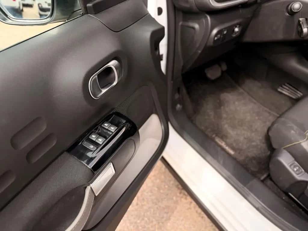 Citroën C3 Shine/AUTOMATIK*/SHZ/PDC/BLUETOOTH 12/2018-photo-6
