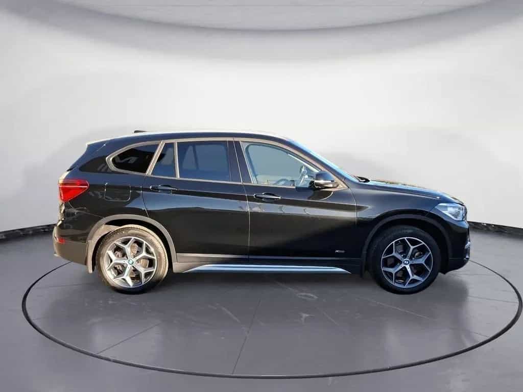 BMW X1 xDrive20i xLine *Business*Navi*Sportsitze*Kam 05/2017-photo-4