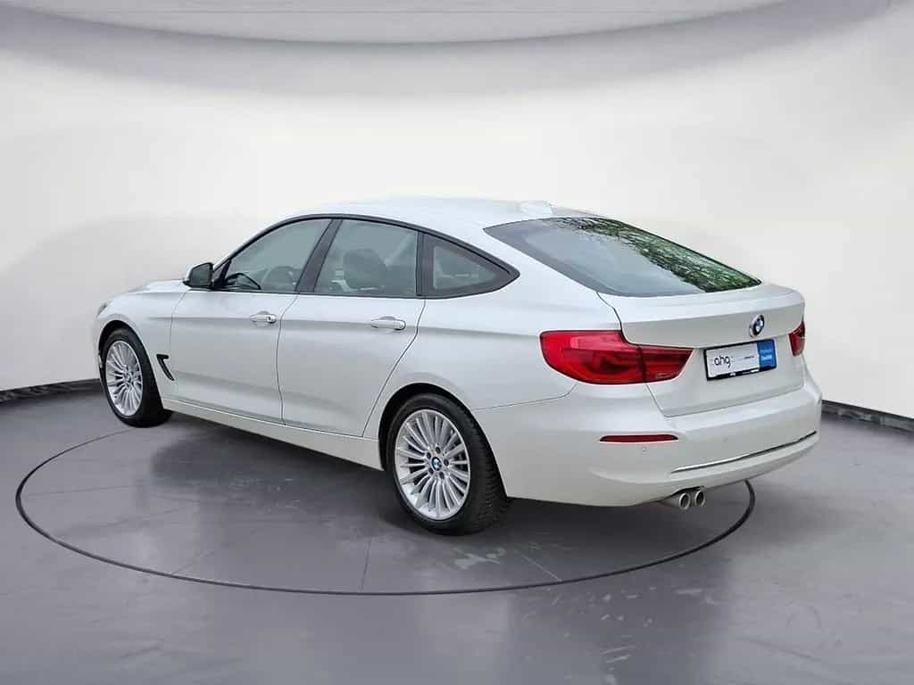 BMW 3 Series 330i Gran Turismo xDrive Luxury Line Aut Stop&Go 01/2019-photo-2