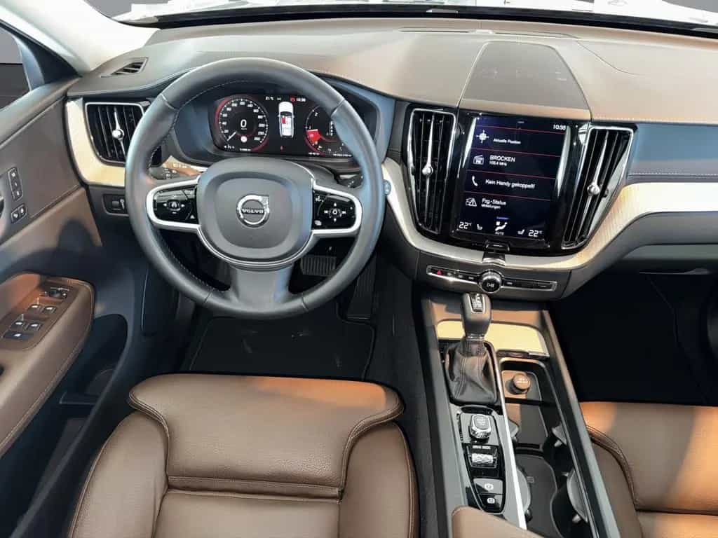 Volvo XC60 Inscription 2.0TDI Geartronic AWD *AHK*Pano 11/2018-photo-17