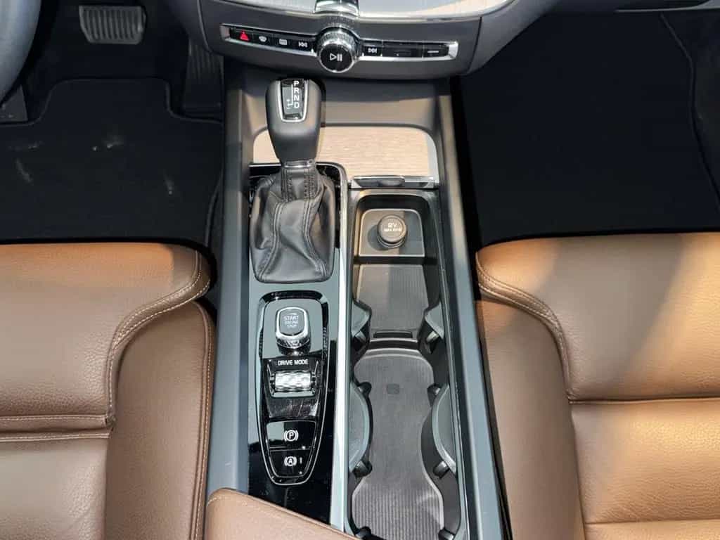 Volvo XC60 Inscription 2.0TDI Geartronic AWD *AHK*Pano 11/2018-photo-18