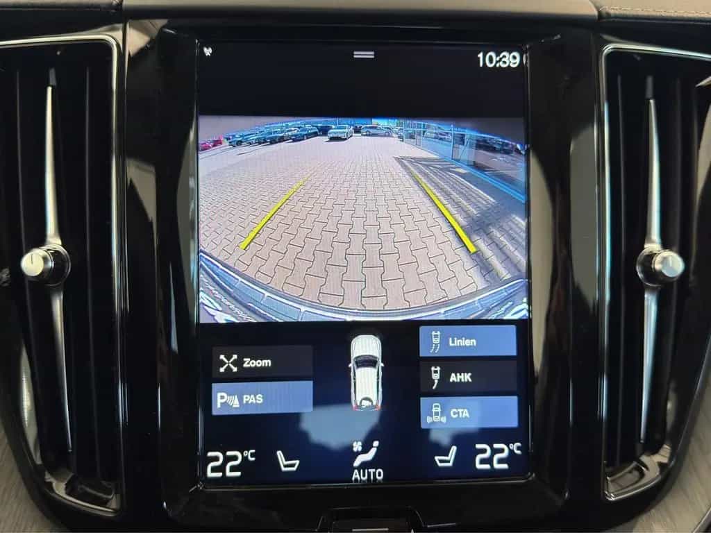 Volvo XC60 Inscription 2.0TDI Geartronic AWD *AHK*Pano 11/2018-photo-24