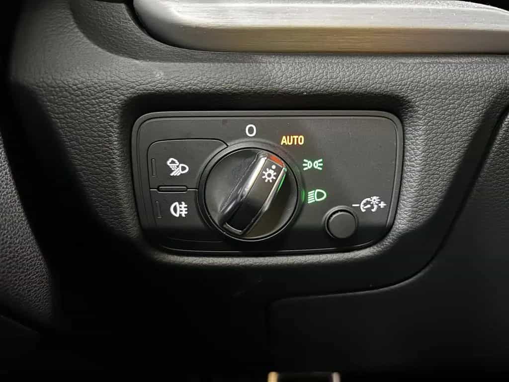 Audi A3 Limousine Quattro 3x S-Line+S-tronic+NAVI+LED 04/2017-photo-25