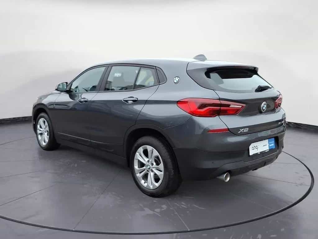 BMW X2 sDrive18i AHK NAVI PDC Rückfahrkamera 08/2018-photo-3