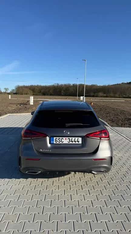 Mercedes-Benz A-Class 200 d 10/2019-photo-2