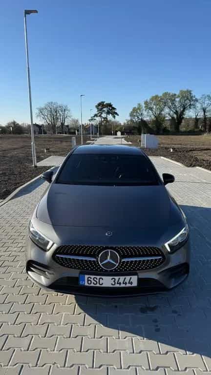 Mercedes-Benz A-Class 200 d 10/2019-photo-6