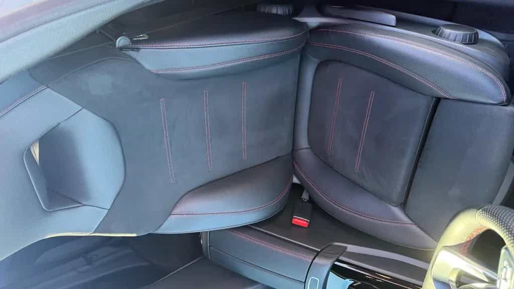Mercedes-Benz A-Class 200 d 10/2019-photo-9