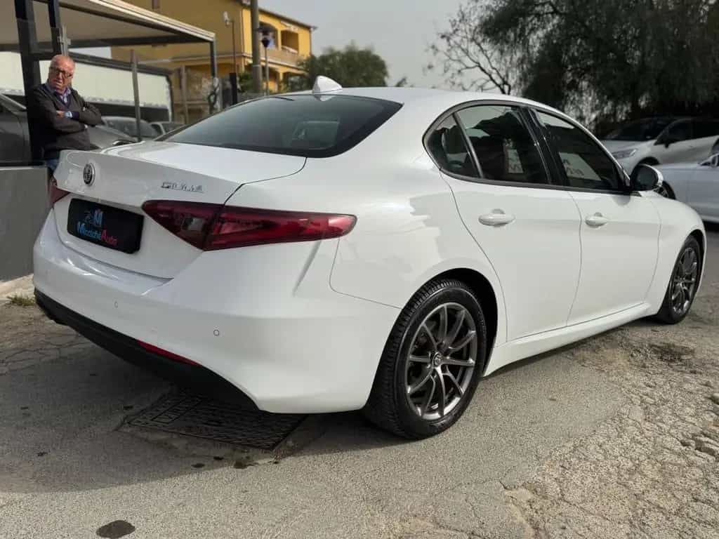 Alfa Romeo Giulia ROMEO GIULIA 2.2 160 CV SUPER FULL 10/2019-photo-13
