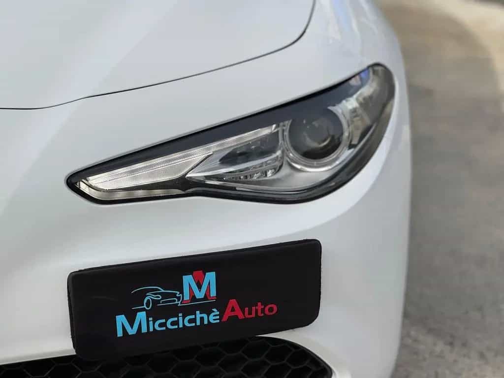 Alfa Romeo Giulia ROMEO GIULIA 2.2 160 CV SUPER FULL 10/2019-photo-4
