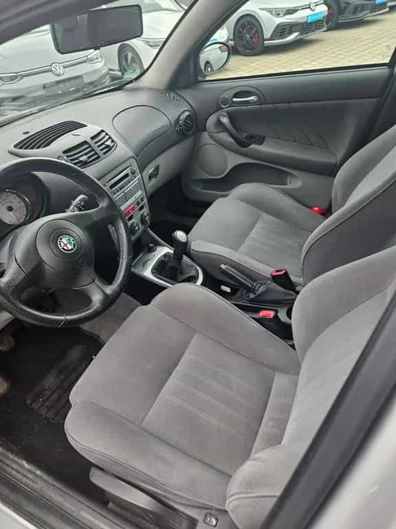 Alfa Romeo 147 1.6 16V TS ECO Sportiva Sportiva 04/2006-photo-0
