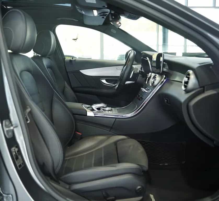 Mercedes-Benz C-Class 300 T d AMG Line *2.HD *Pano *Wide *Distr. 09/2019-photo-11