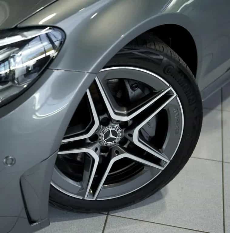 Mercedes-Benz C-Class 300 T d AMG Line *2.HD *Pano *Wide *Distr. 09/2019-photo-2