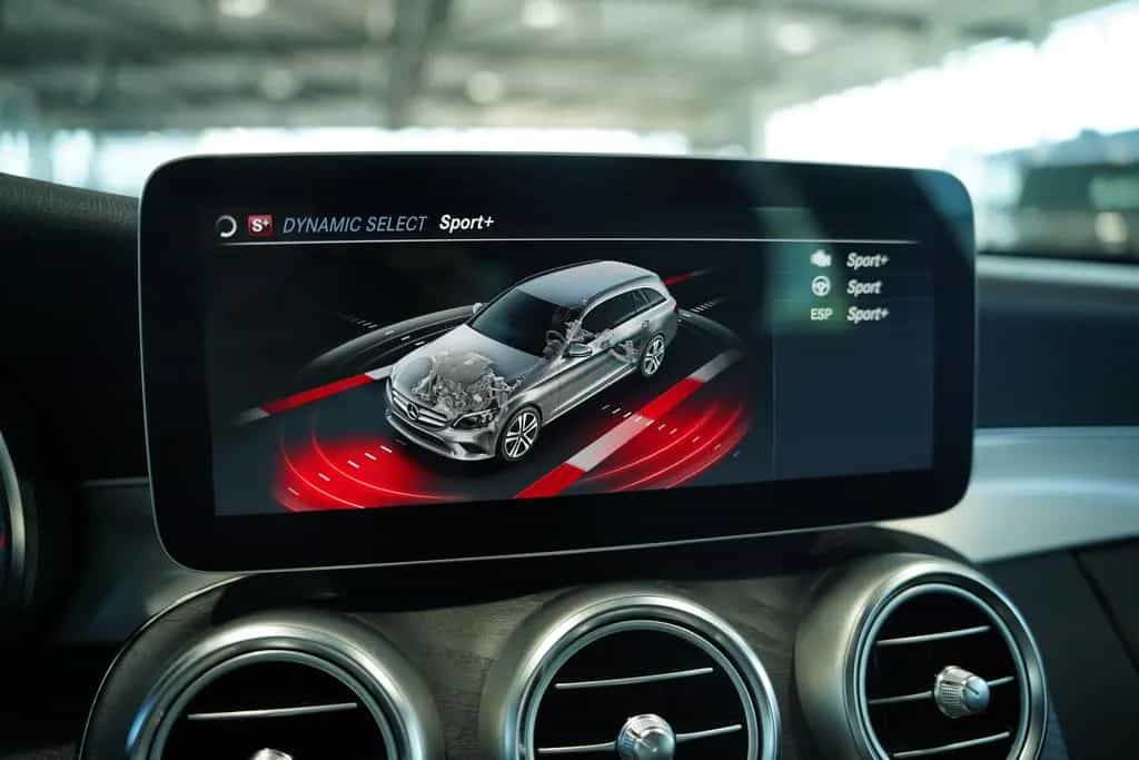 Mercedes-Benz C-Class 300 T d AMG Line *2.HD *Pano *Wide *Distr. 09/2019-photo-37