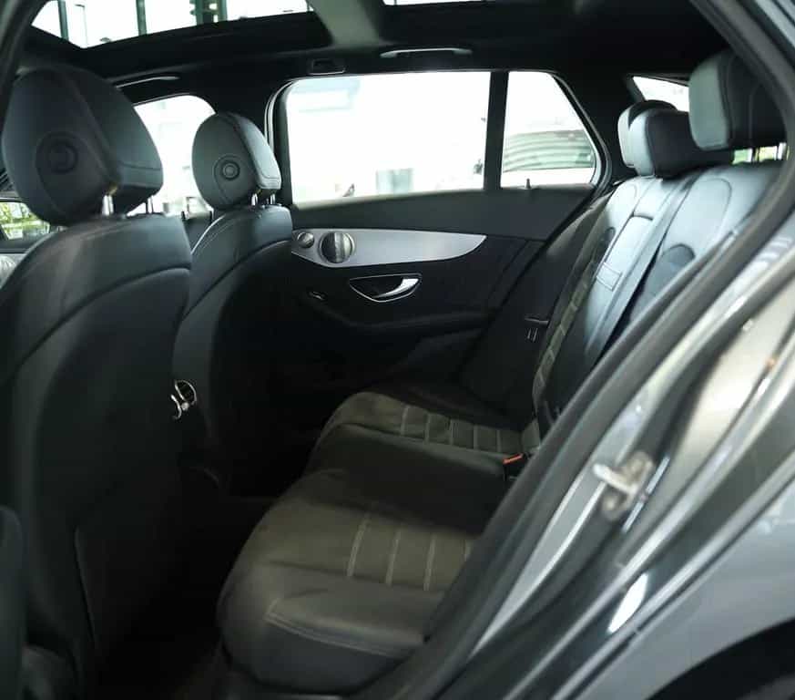 Mercedes-Benz C-Class 300 T d AMG Line *2.HD *Pano *Wide *Distr. 09/2019-photo-39